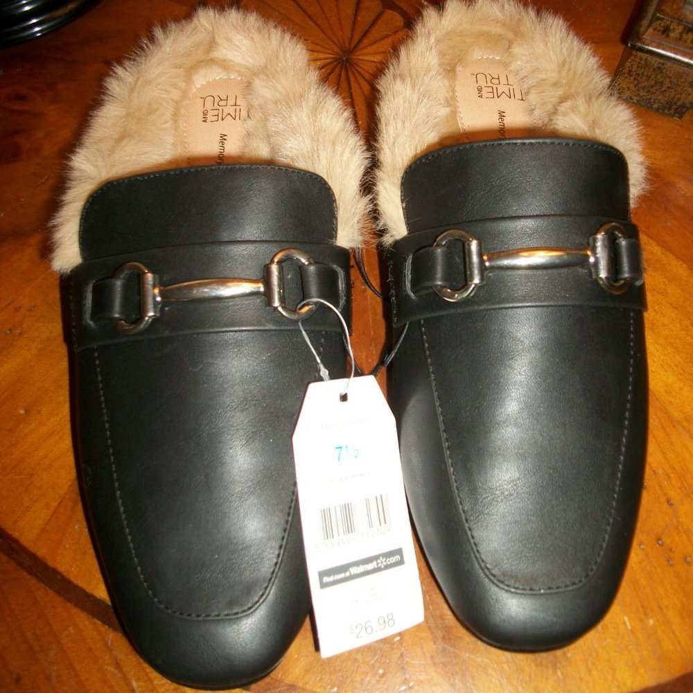 New NWT Time and Tru Faux Fur Slide in Slippers
